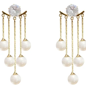 Elegant dangling pearl earrings